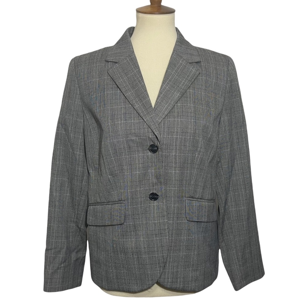 JM Collection Button Up Blazer